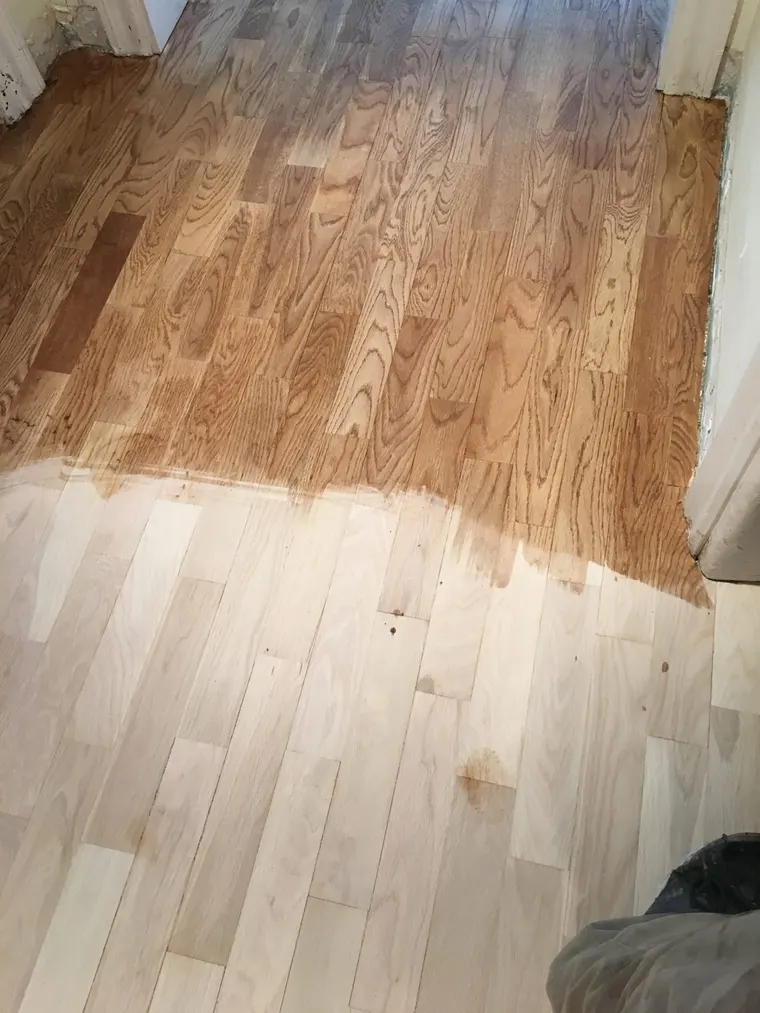 Reparación y teñido de parquet de roble en Barcelona 1 IMG 4946 opt