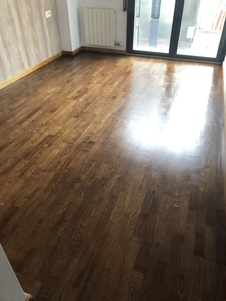 Teñir parquet Barcelona
